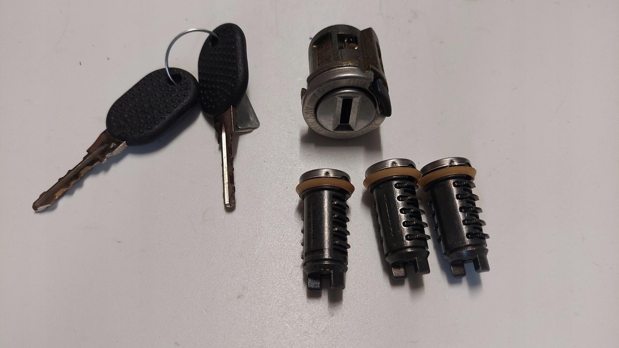 3026Z-01 - Fiat Tempra Tipo 88-96 комплект замков