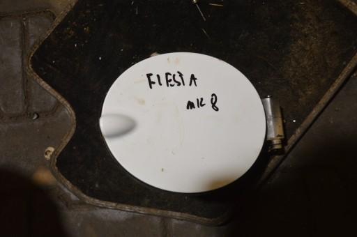 Ford Fiesta Mk8 5D крышка наполнителя Frozen White