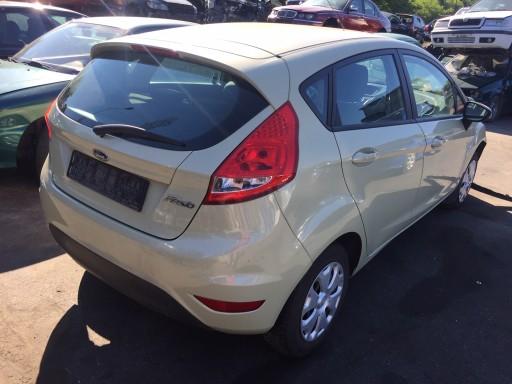 Ford Fiesta mk7 задній ремінь безпеки