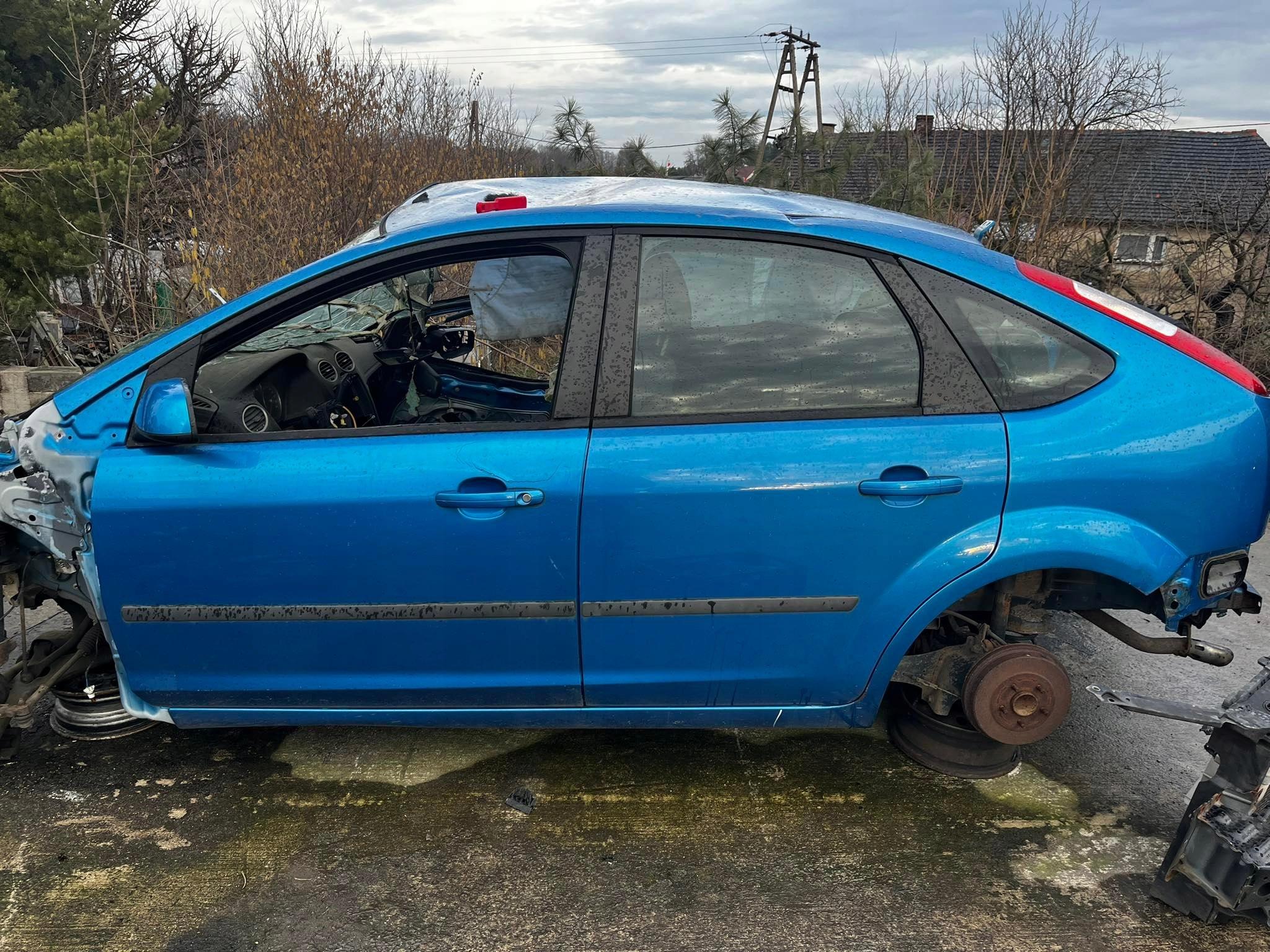 Ford Focus mk2 lift HB поріг стійки
