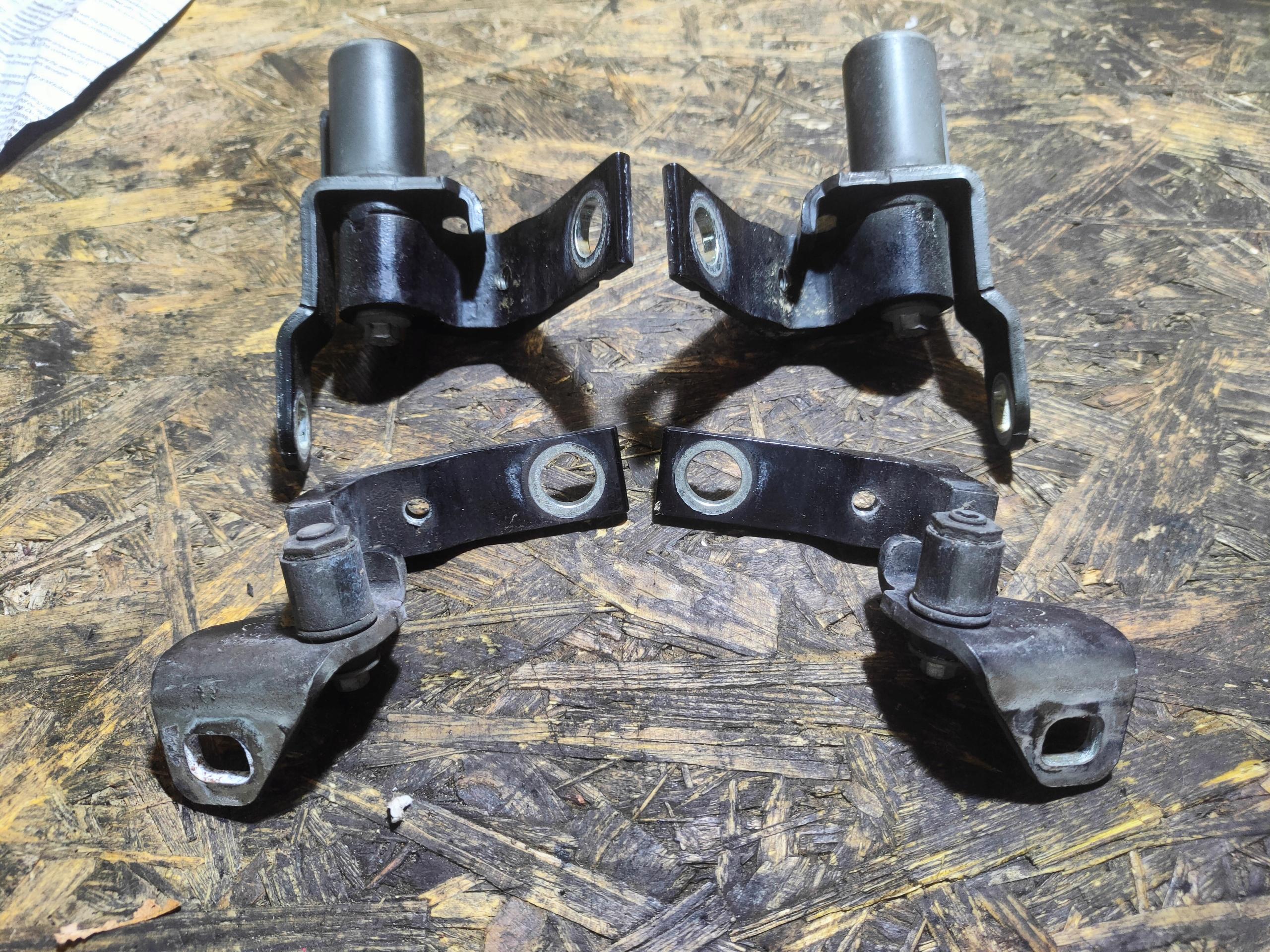 6M21U22811AE - Ford Galaxy mk3 lift дверные петли правая левая