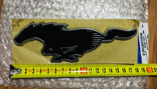 2599353 - Емблема Ford MUSTANG Black/Silver