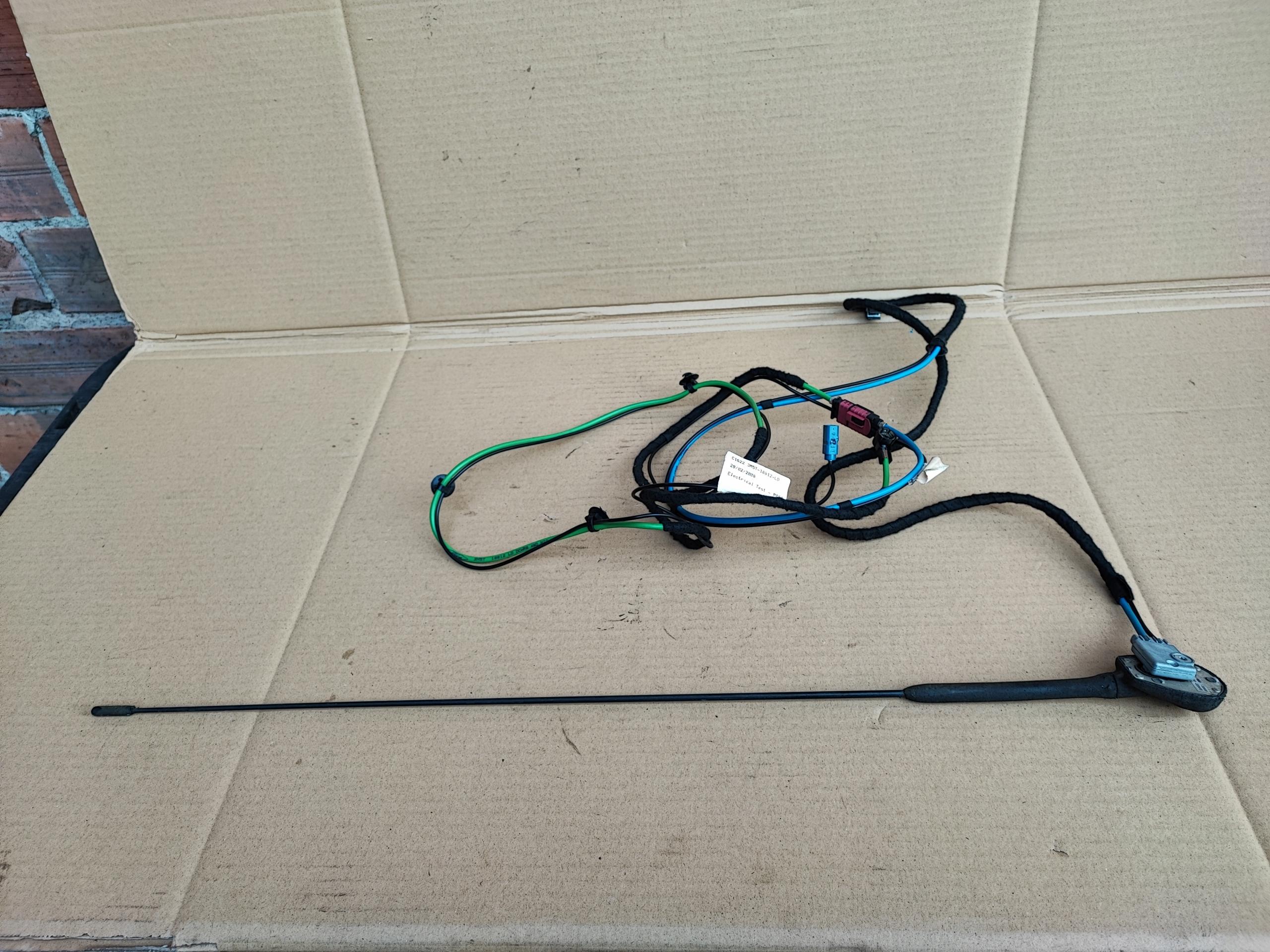 Ford Mondeo Mk4 GPS навигационная антенна Радио Kuga 1