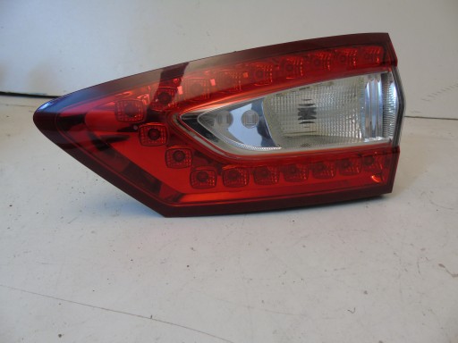 Ford Mondeo Mk5 Station Wagon задняя лампа DS73-13A602-CG