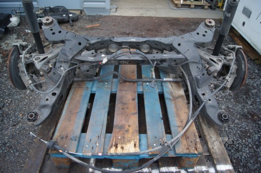 2017r - Ford taurus vi 3.5 v6 2017 задня підвіска повна задня частина