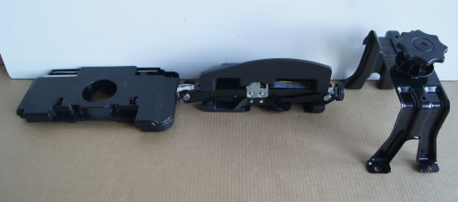 GD AUDI A5 8T8 ПІНА ВАЖІЛЯ БАГАЖНИКА 8K0011031M