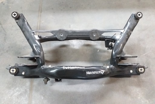 5WA500501Q20 5Q0505235J - Golf 8 viii санки коляска задня балка