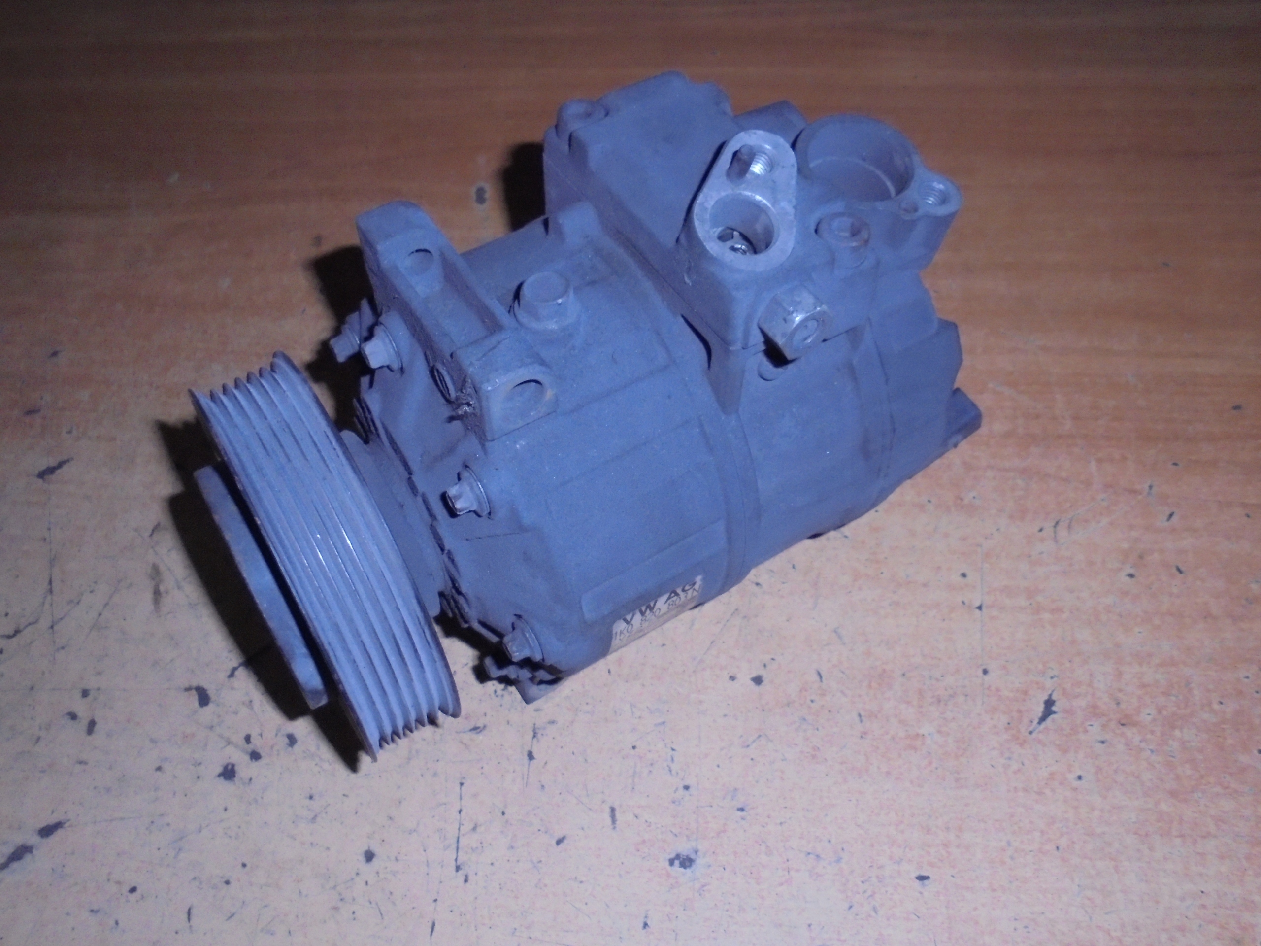 1K0820803N - GOLF TOURAN PASSAT 2.0 FSI КОМПРЕССОР КОНДИЦИОНЕРА