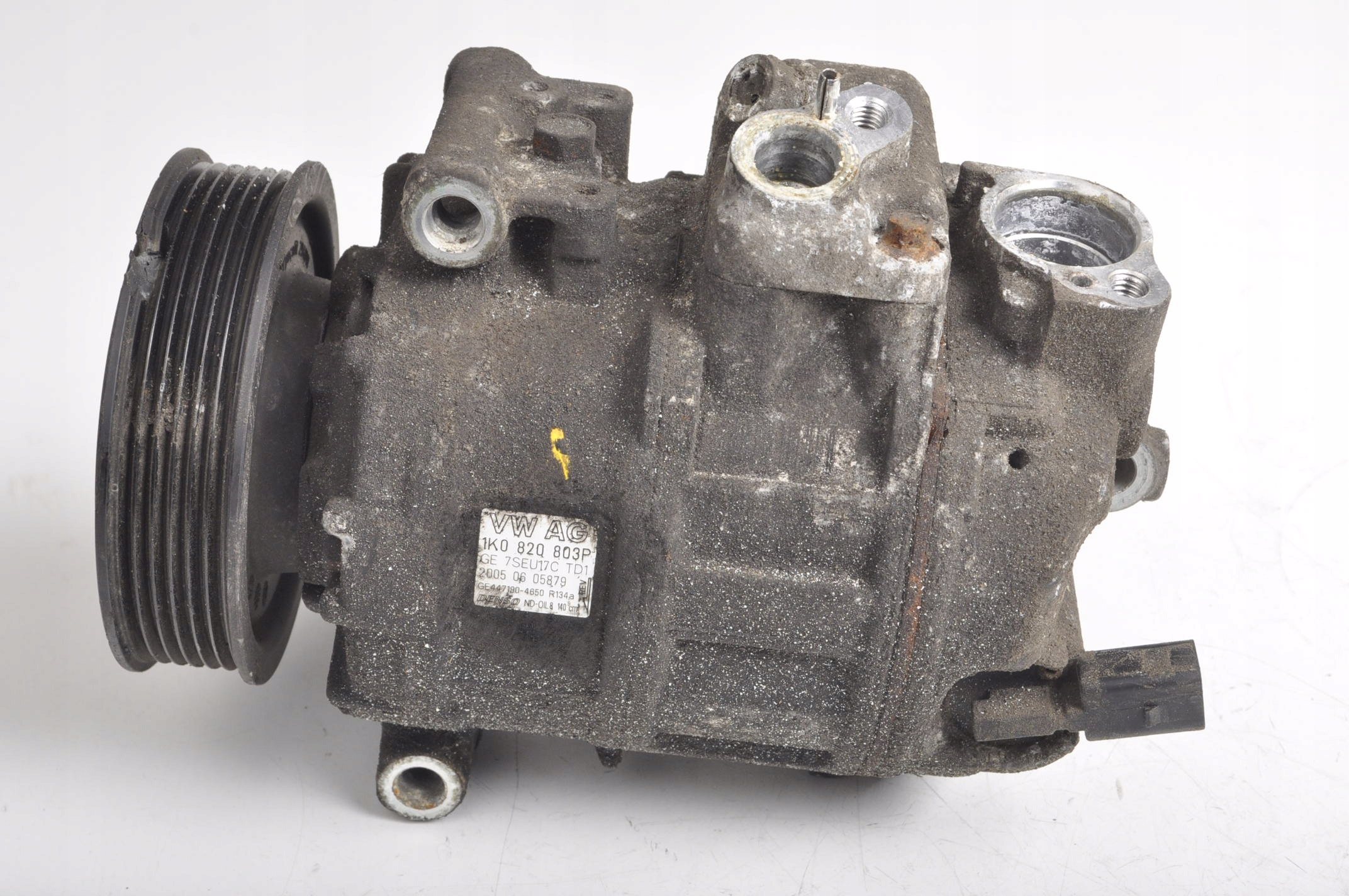 КОМПРЕССОР КОНДИЦИОНЕРА GOLF V 1.6 FSI 1K0820803P
