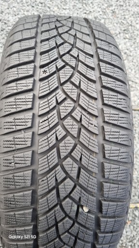 GOODYEAR ULTRA GRIP PERFORMANCE G1 225 45 19