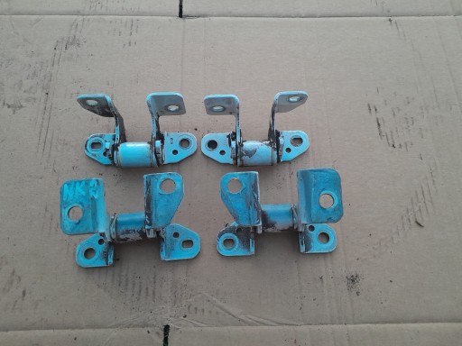 GRAND CHEROKEE WK2 11-20R ДВЕРНЫЕ ПЕТЛИ