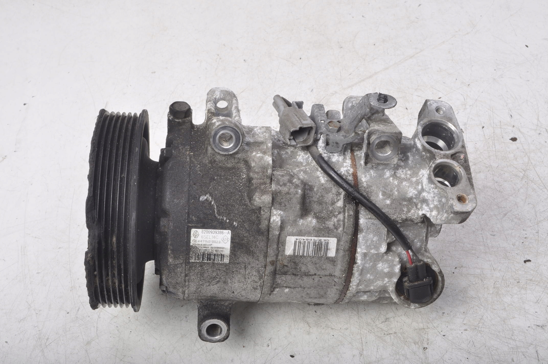 8200939386 - Компрессор кондиционера GRAND SCENIC III 1.5 dCi