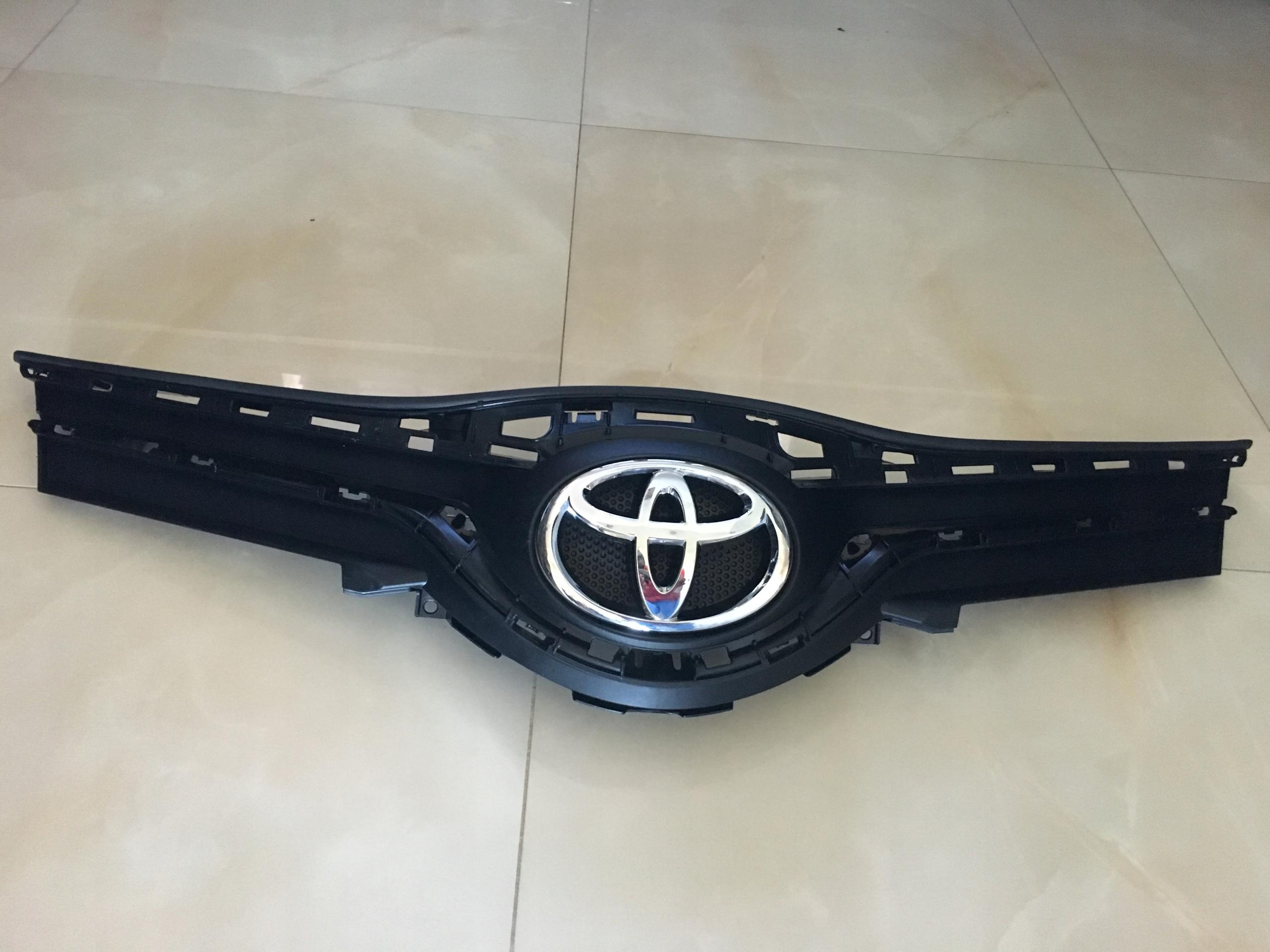 ГРИЛЬ YARIS III ЛИФТ