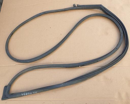 РЕЗИНОВЫЙ УПЛОТНИТЕЛЬ ДВЕРИ ПРАВЫЙ P TOYOTA COROLLA VERSO