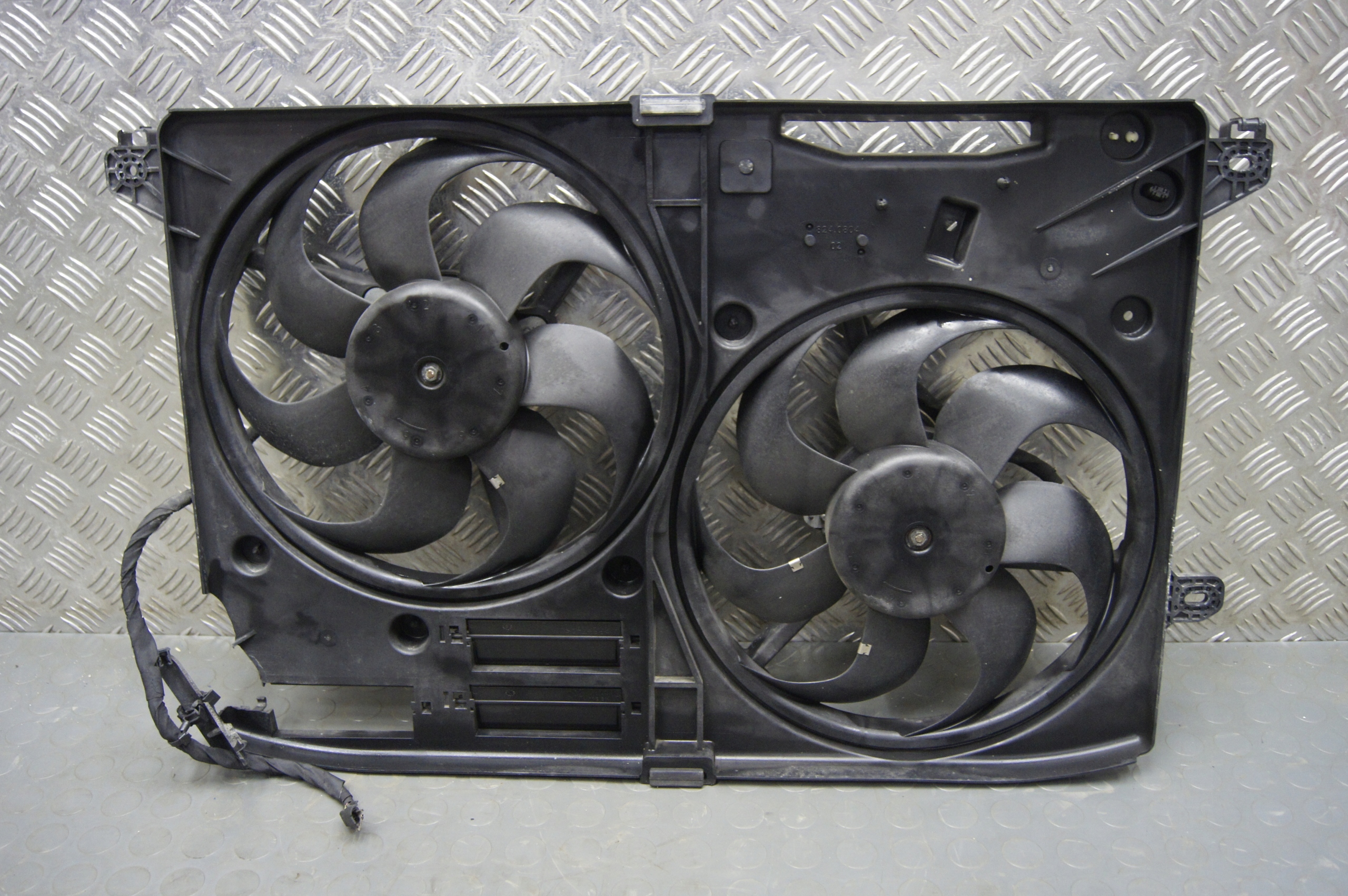 E1g3-8c607-aa - Galaxy MK4 MK3 2.0 TDCi вентилятори радіатора