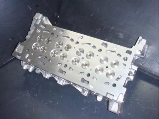 Головка 1.6 DCI 1.6 DCI RENAULT 110422959R готова к установке