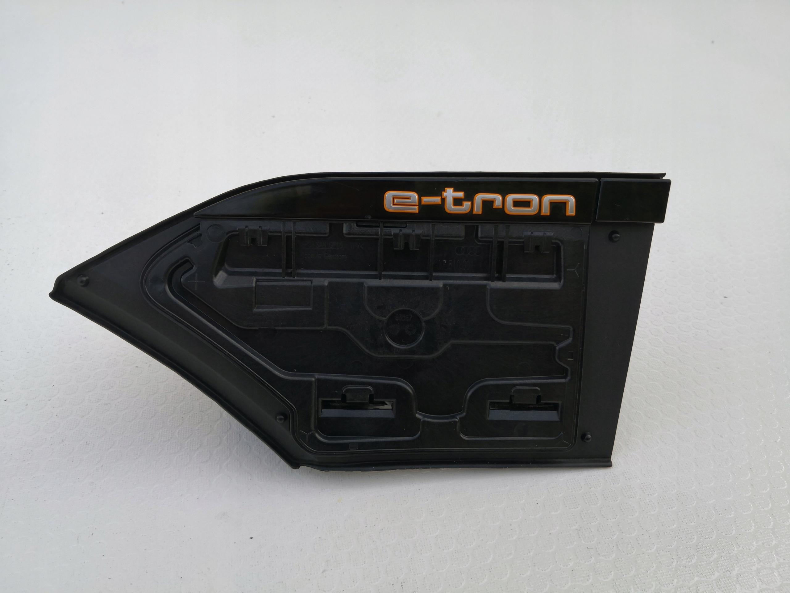 4KE1001 - Разъем для зарядки Audi E-Tron 4ke 18-левый