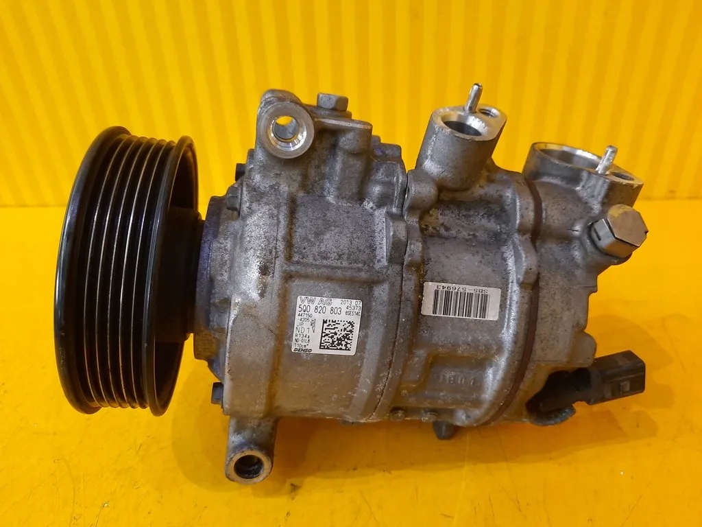Компресор кондиціонера Golf VII 1.6 TDI 5Q0820803