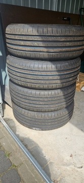 Goodyear EfficientGrip Performance 215/55R17 94