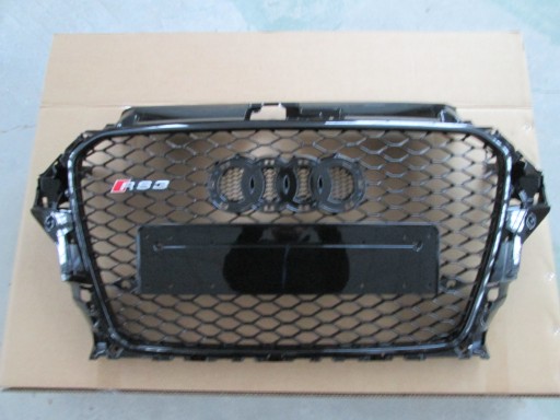 Решітка радіатора Audi A3 2012-2015, малюнок RS3, чорний глянець