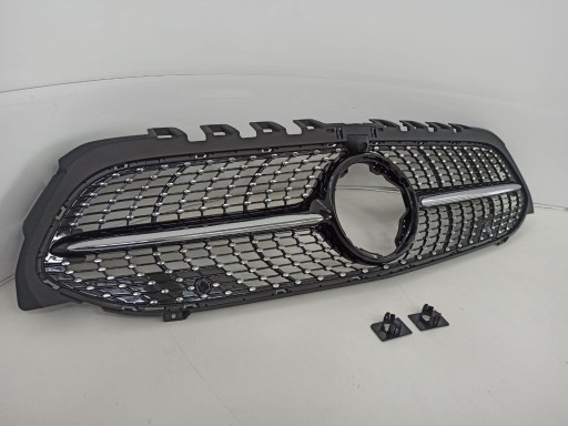Решітка MERCEDES A-CLASS W177 18+ DIAMOND Black камера