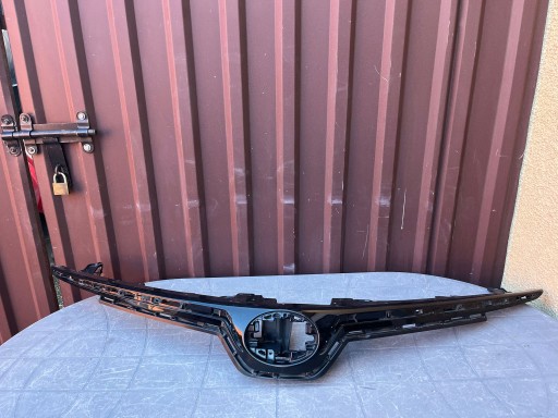 Решітка TOYOTA COROLLA E21 5311102C90