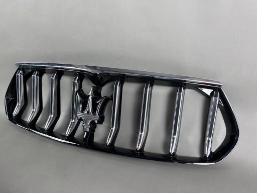 Решетка Maserati Levante 670165824