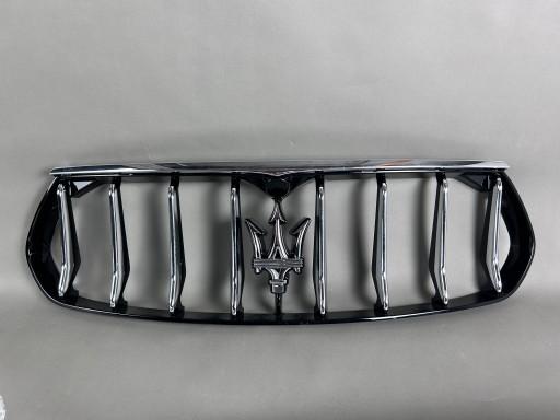 670048789 - Имитация гриля Maserati Levante
