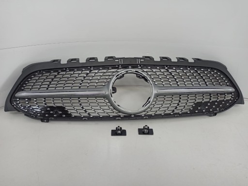 Алмазна решітка Mercedes W177