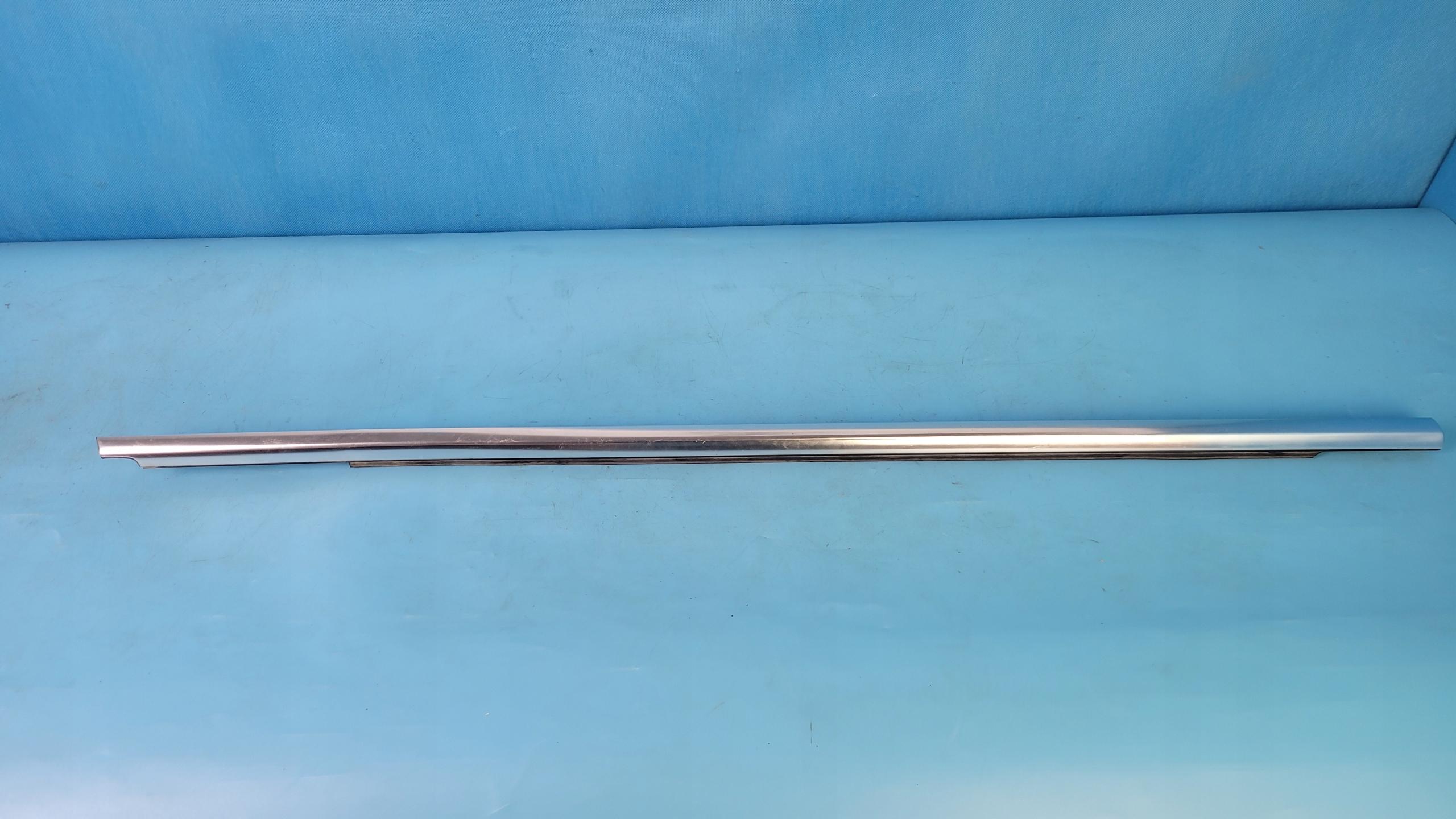 A2477257200 - H247 GLA передній правий скребок 2477257200