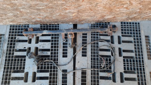 КРЮК 6782128 BMW E61 03-07R