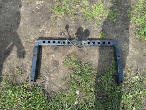 БУКСИРУВАЛЬНИЙ КРАК БАЛКА + ШАР AUDI A4 B8 A5 8T WESTFALIA 8K0002W AFN