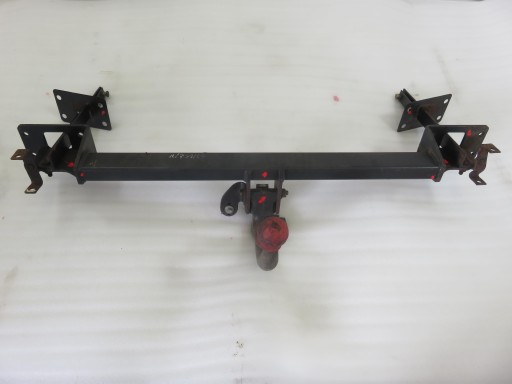 КРЮК MERCEDES W211 СЕДАН