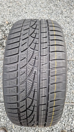 HANKOOK WINTER ICEPT EVO 245 50 18