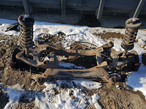 Honda accord viii 08r- седанський підвісний промінь задній