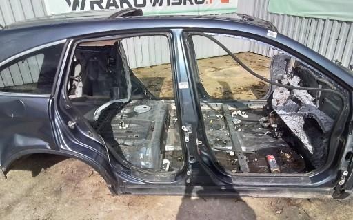 01 - HONDA CR-V III ЧВЕРТЬ NH684P РАМА ПРАВА СТІЙКА