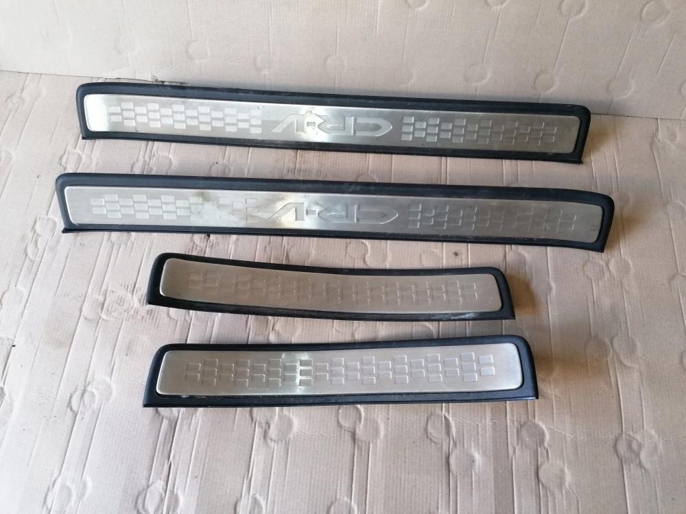 HONDA CR-V III ХРОМОВАНІ НАКЛАДКИ НА ПОРОГИ