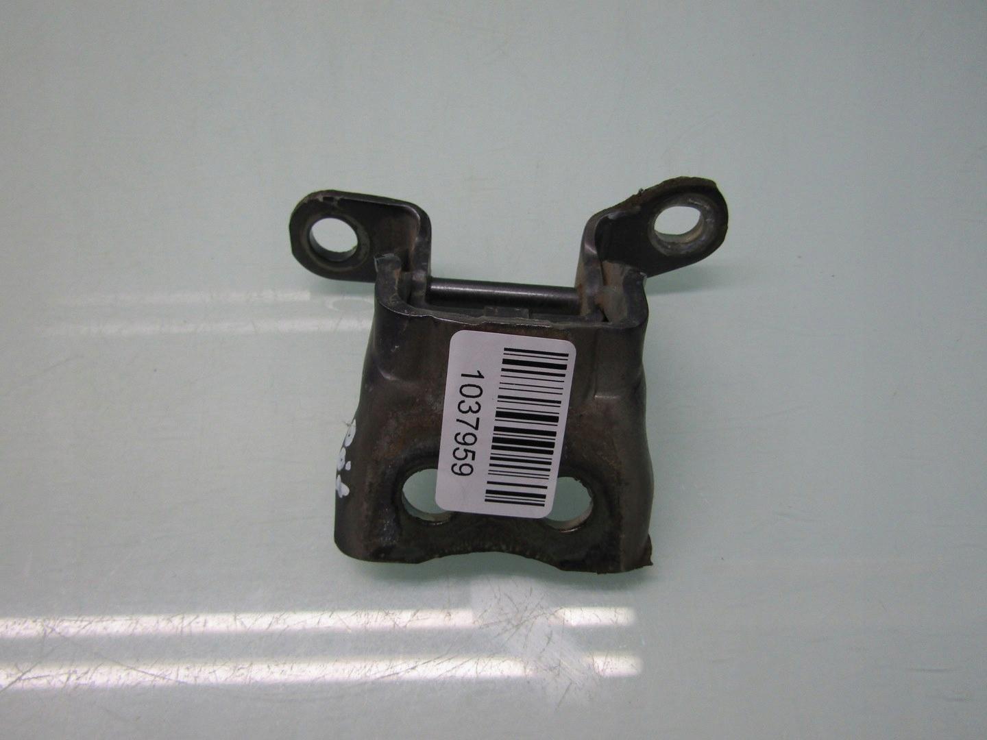 HR-V II 18R ДВЕРНА ПЕТЛЯ ПРАВА ПЕРЕДНЯ НИЖНЯ