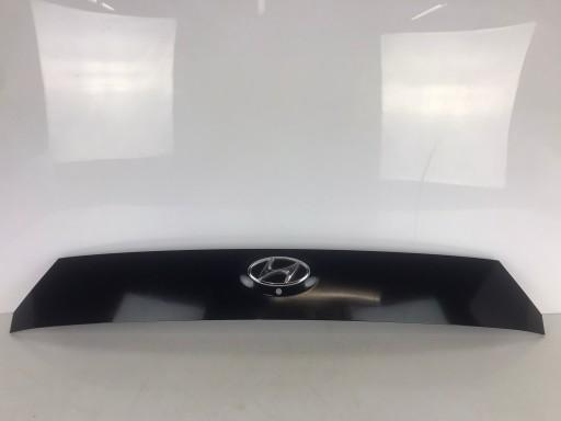 87311-Q0400 - HYUNDAI BAYON ДЕКОРАТИВНА ПЛАНА НА ЗАДНЬОМУ КАПОТІ 2021-