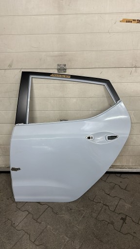 Hyundai i10 2014- задняя дверь левая задница