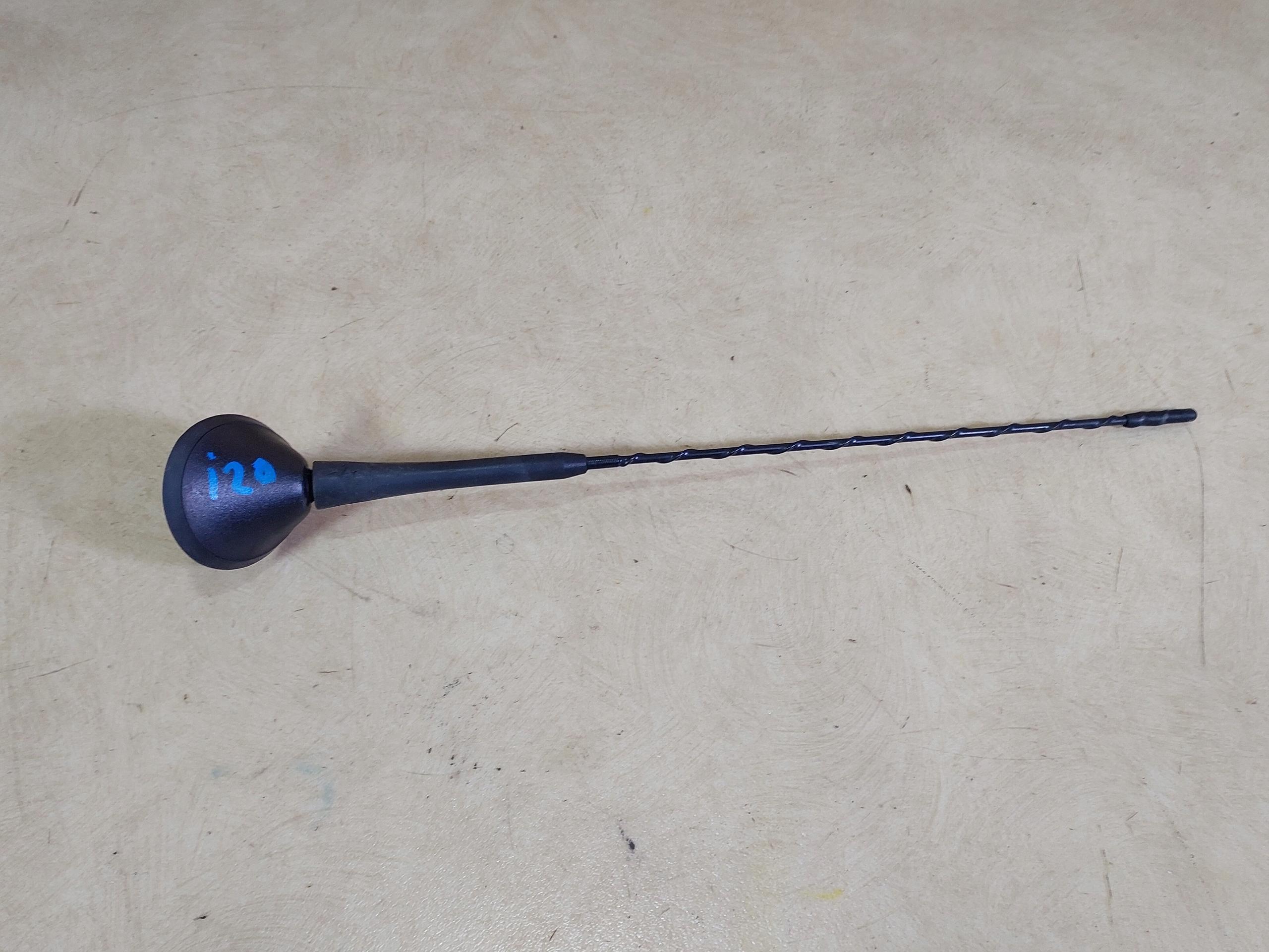 HYUNDAI I20 і антена на даху 08-12