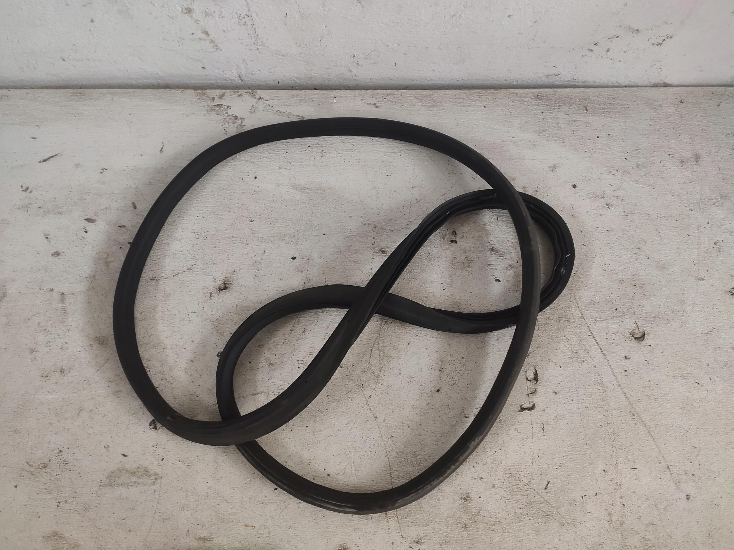 HYUNDAI I20 III 2021 прокладка кришки багажника