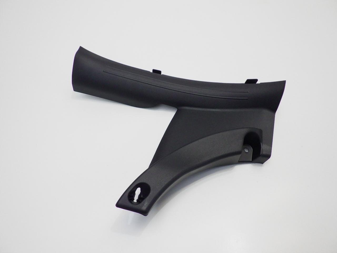 85885-Q0000 - HYUNDAI I20 III N 2021 накладка на поріг задня права