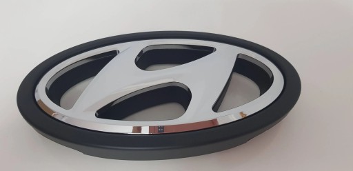 HYUNDAI I30 2021-2024 III ЕМБЛЕМА ПІДЙОМНИКА 86352-G4500