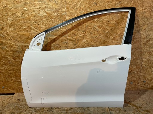 12-17 - Hyundai i30 ii 12- лівий фронт **