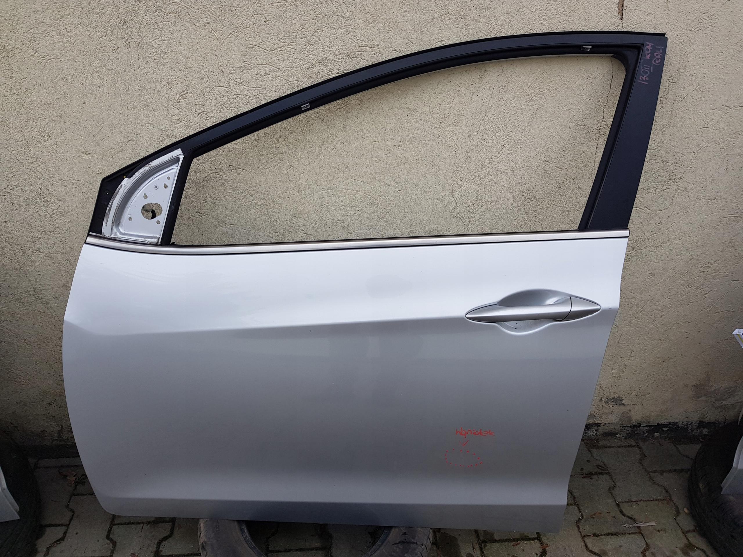 HYUNDAI I30 II передняя левая дверь RAH 2012-