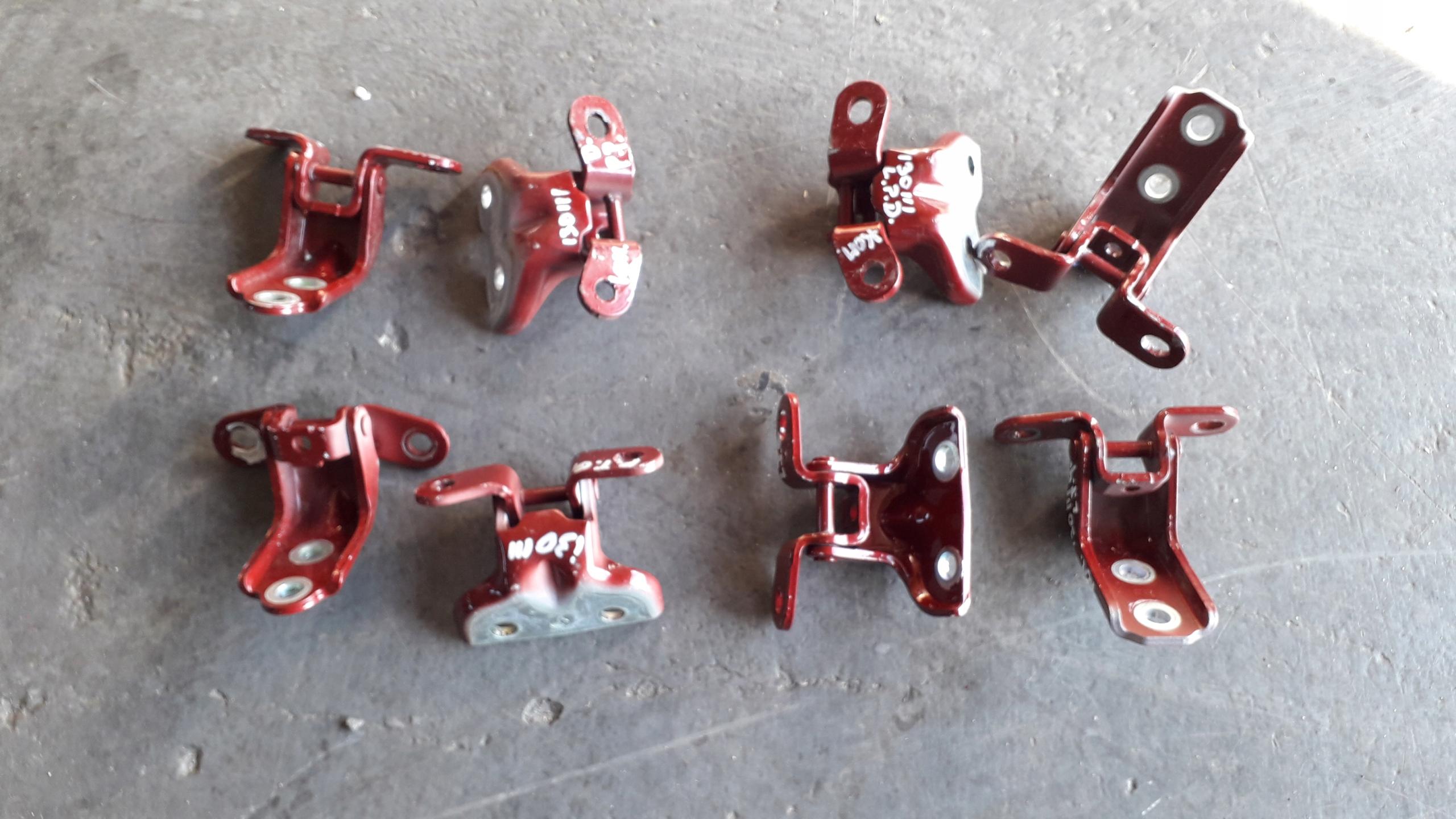 I30III - HYUNDAI i30 III 2017-22 универсал дверные петли спереди