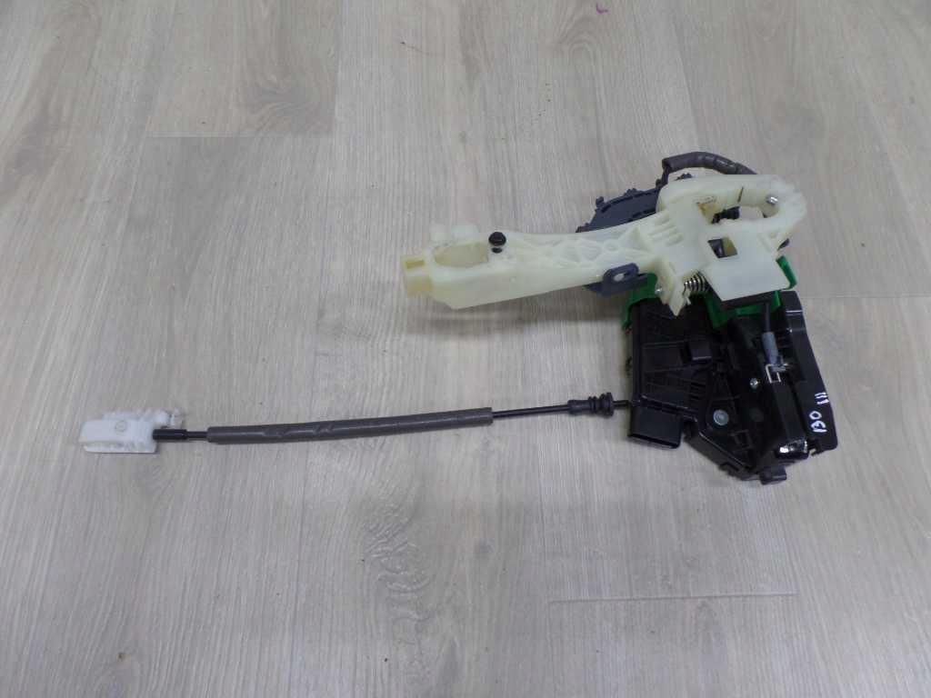 81310-G3040 - HYUNDAI i30 III HB 17-21 замок дверей лівий передній