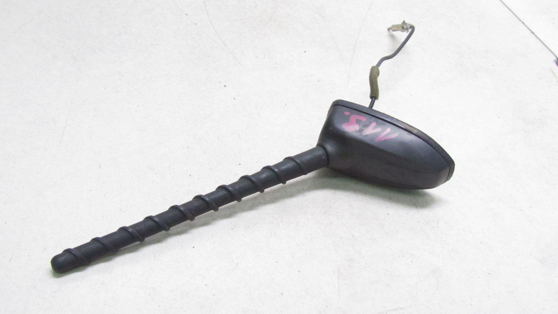 HYUNDAI i40 антена на дах 11-14 119