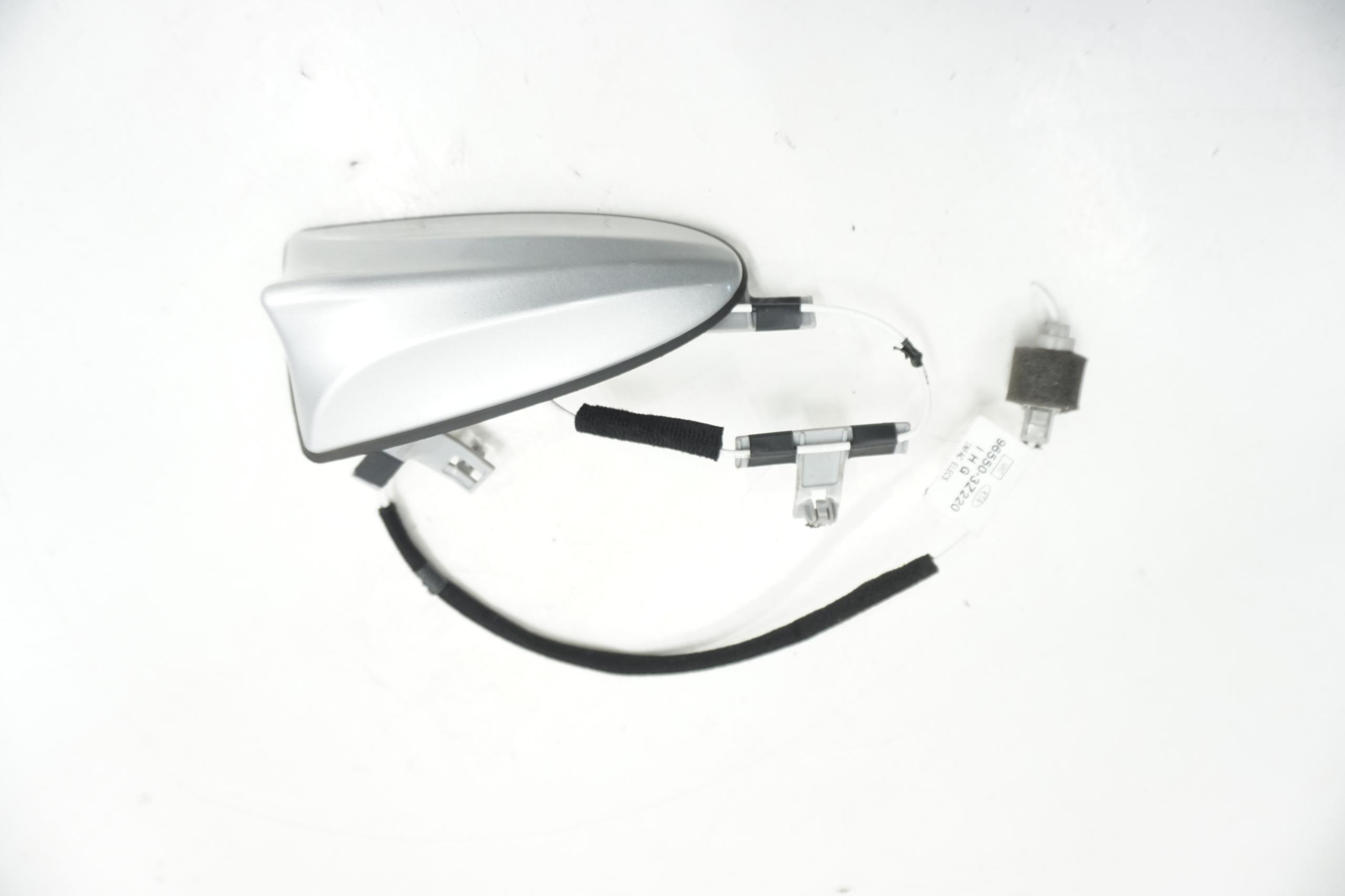 HYUNDAI i40 антена на дах 96210 - 3Z000 N3S